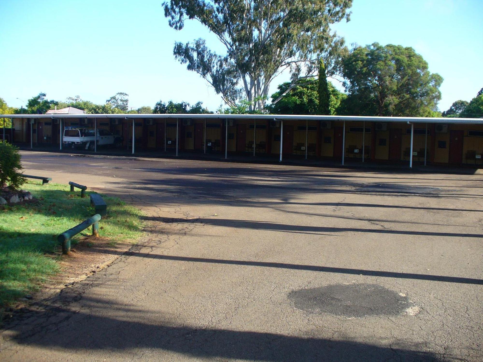 Motel Oasis Kingaroy Dış mekan fotoğraf